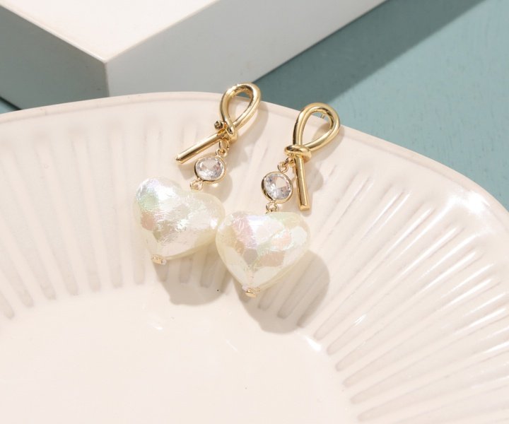 Pearl Heart Earrings